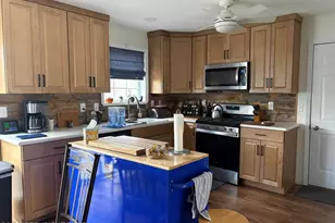 709 Florence Ct, Stroudsburg, PA 18360 - Photo 5