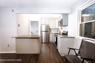 7694 Fawn Ln, Tobyhanna, PA 18466 - Photo 5