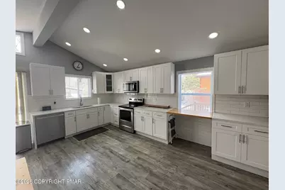  3343 Woodland Drive, Tobyhanna, PA 18466 - Photo 5