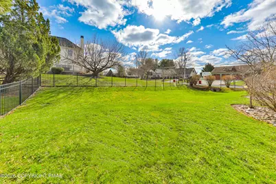  1551 Thornwood View, Easton, PA 18040 - Photo 59