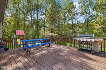  217 President Coolidge Place, Henryville, PA 18332 - Photo 5