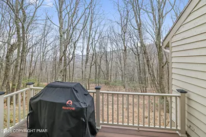  426 Oak Court, Tannersville, PA 18372 - Photo 5