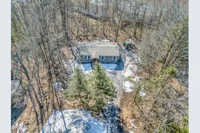  9894 Breezeway Terrace, Tobyhanna, PA 18466 - Photo 3