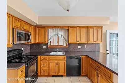  270 Manchester Drive, Bushkill, PA 18324 - Photo 21