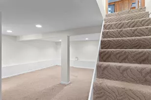 270 Manchester Dr, Bushkill, PA 18324 - Photo 39