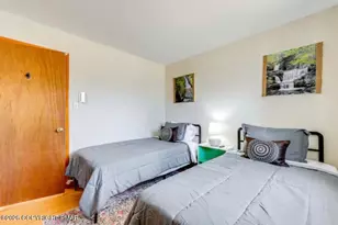 5200 Holiday Dr, Pocono Summit, PA 18346 - Photo 11
