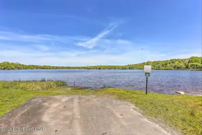  5200 Holiday Drive, Pocono Summit, PA 18346 - Photo 21