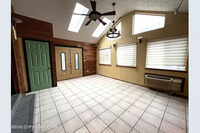  152 Fairview Avenue, Mount Pocono, PA 18344 - Photo 3