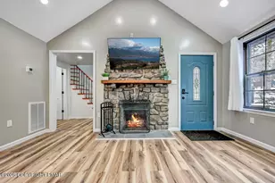 8 Button Wood Rd, Lake Harmony, PA 18624 - Photo 7