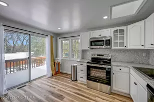 8 Button Wood Rd, Lake Harmony, PA 18624 - Photo 17