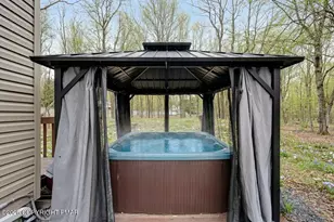 8 Wahoo Ct, Albrightsville, PA 18210 - Photo 5