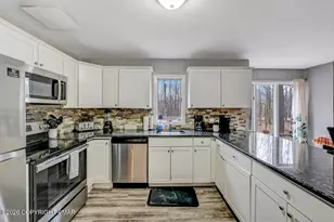 8 Wahoo Ct, Albrightsville, PA 18210 - Photo 5