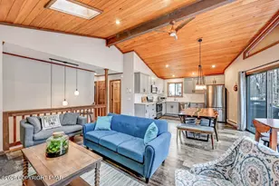 1266 Longrifle Rd, Pocono Pines, PA 18350 - Photo 3