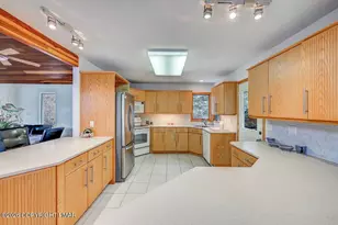 5176 Pioneer Trail Trail, Pocono Pines, PA 18350 - Photo 13