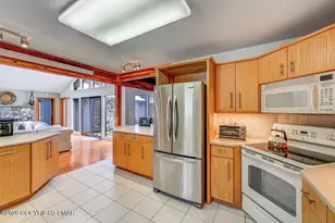 5176 Pioneer Trail Trail, Pocono Pines, PA 18350 - Photo 15