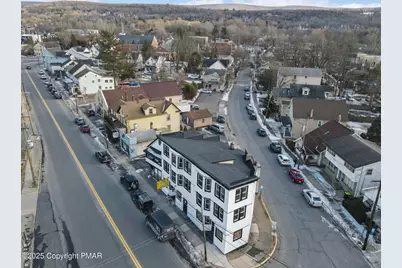  147 N 9th Street #APT 204, Stroudsburg, PA 18360 - Photo 13