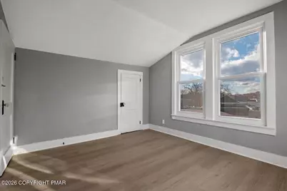  147 N 9th Street #APT 204, Stroudsburg, PA 18360 - Photo 9