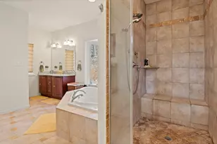 8 Kickapoo Dr, Hazle Township, PA 18202 - Photo 27