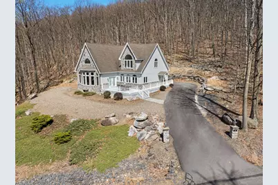  8 Kickapoo Drive, Hazle Township, PA 18202 - Photo 3