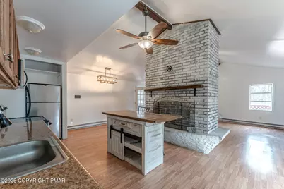  484 Mallard Lane, Bushkill, PA 18324 - Photo 5