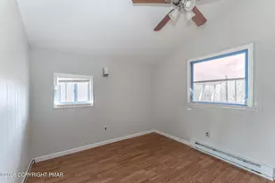 484 Mallard Ln, Bushkill, PA 18324 - Photo 17