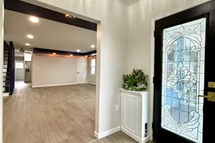 48 W Division St, Hanover Township, PA 18706 - Photo 3