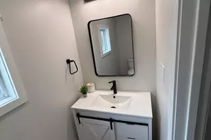 48 W Division St, Hanover Township, PA 18706 - Photo 11