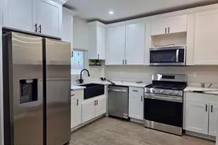 48 W Division St, Hanover Township, PA 18706 - Photo 9