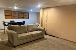 370 Andrews Cir, Stroudsburg, PA 18360 - Photo 7