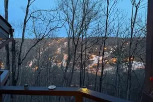 46 Skyview Cir, East Stroudsburg, PA 18302 - Photo 3