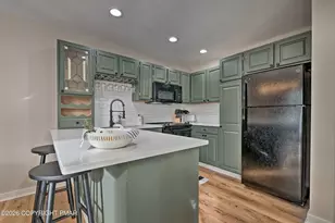 9 Beachwood Ct, Lake Harmony, PA 18624 - Photo 9