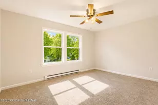 8585 Periwinkle Dr, Tobyhanna, PA 18466 - Photo 25
