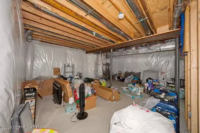  225 Swan Court, East Stroudsburg, PA 18302 - Photo 27