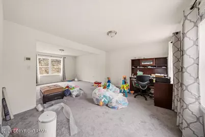  225 Swan Court, East Stroudsburg, PA 18302 - Photo 13