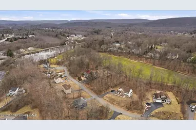  225 Swan Court, East Stroudsburg, PA 18302 - Photo 35