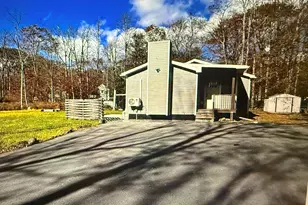 3262 Hamlet Dr, Tobyhanna, PA 18466 - Photo 1