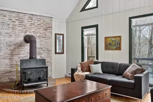 149 Regent St, Bushkill, PA 18324 - Photo 11