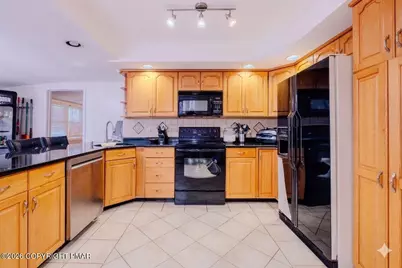  5261 Glenbrook Road, Stroudsburg, PA 18360 - Photo 3