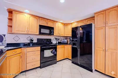  5261 Glenbrook Road, Stroudsburg, PA 18360 - Photo 9