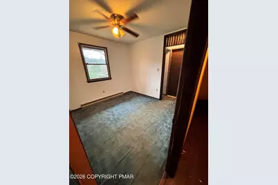  1550 Astolat Road, Effort, PA 18330 - Photo 11