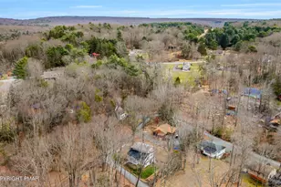 107 Juniper Dr, Greentown, PA 18426 - Photo 11