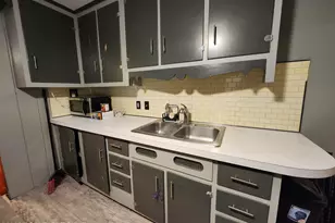 223 Howard St, Stroudsburg, PA 18360 - Photo 9