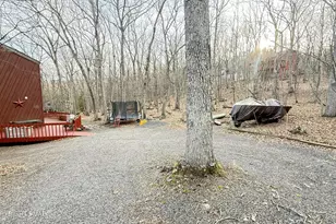 5933 Decker Rd, Bushkill, PA 18324 - Photo 3