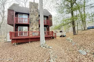 5933 Decker Rd, Bushkill, PA 18324 - Photo 1