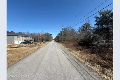  617 Center Drive, Blakeslee, PA 18610 - Photo 3