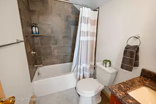 172 Cumberland Rd, Pocono Pines, PA 18350 - Photo 35