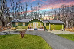 417 Mountain Rd, Albrightsville, PA 18210 - Photo 1