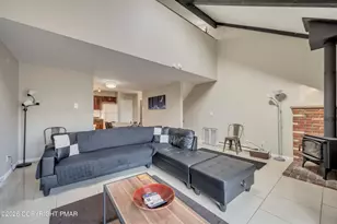 21 Middle Village Way, Tannersville, PA 18372 - Photo 7