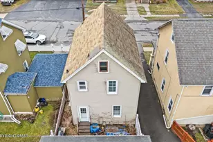 621 Race St, Scranton, PA 18509 - Photo 9