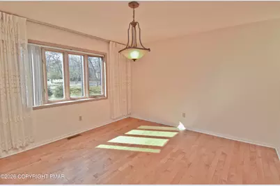  214 Sunrise Loop, Henryville, PA 18332 - Photo 9